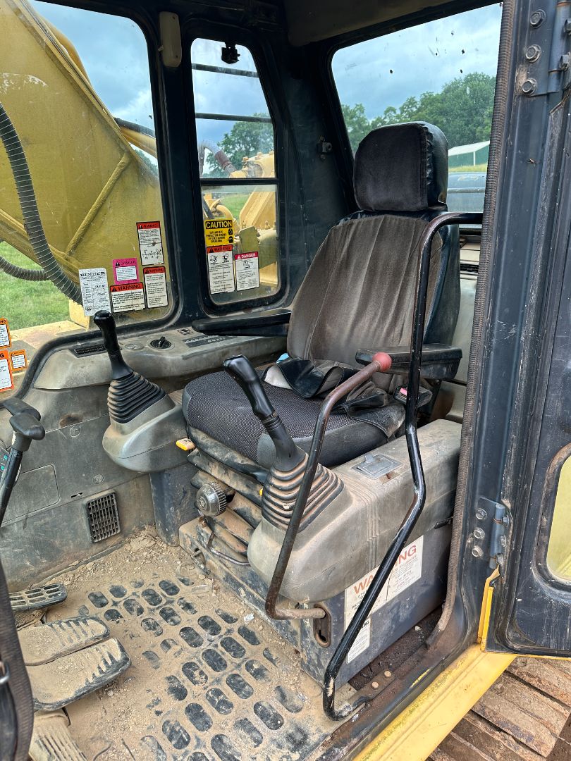 2002 KOMATSU PC200LC-6LE - Image 10